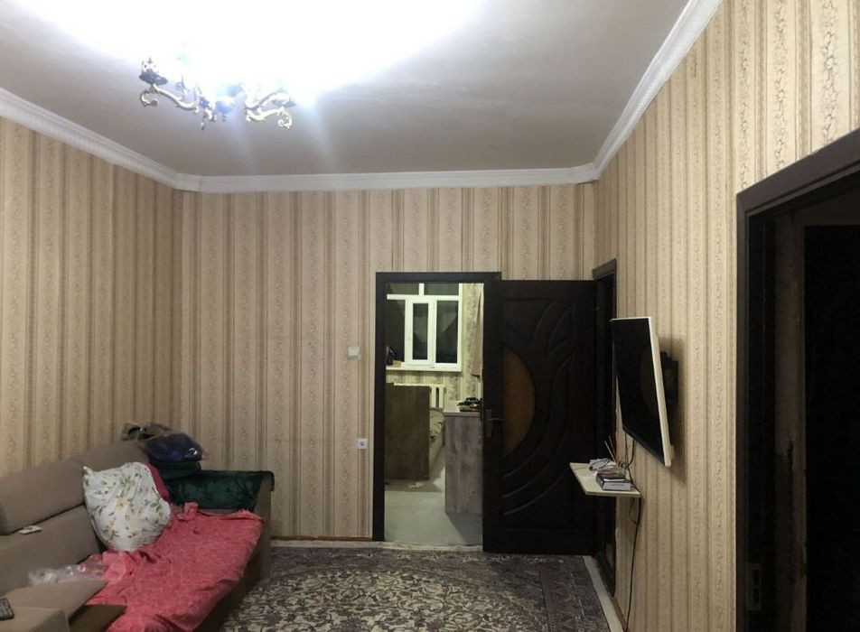 Квартира продаётся Чиланзар 19 квартал 2/2/4 меб тех базарчик