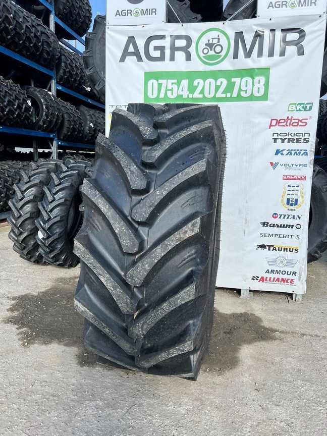 Marca OZKA cu garantie 650/75R32 pentru combina