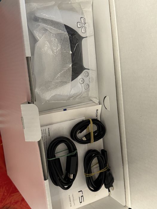 КАТО НОВ 1TB Sony Playstation 5 | PS5 Гаранция Теchnopolis до 2026