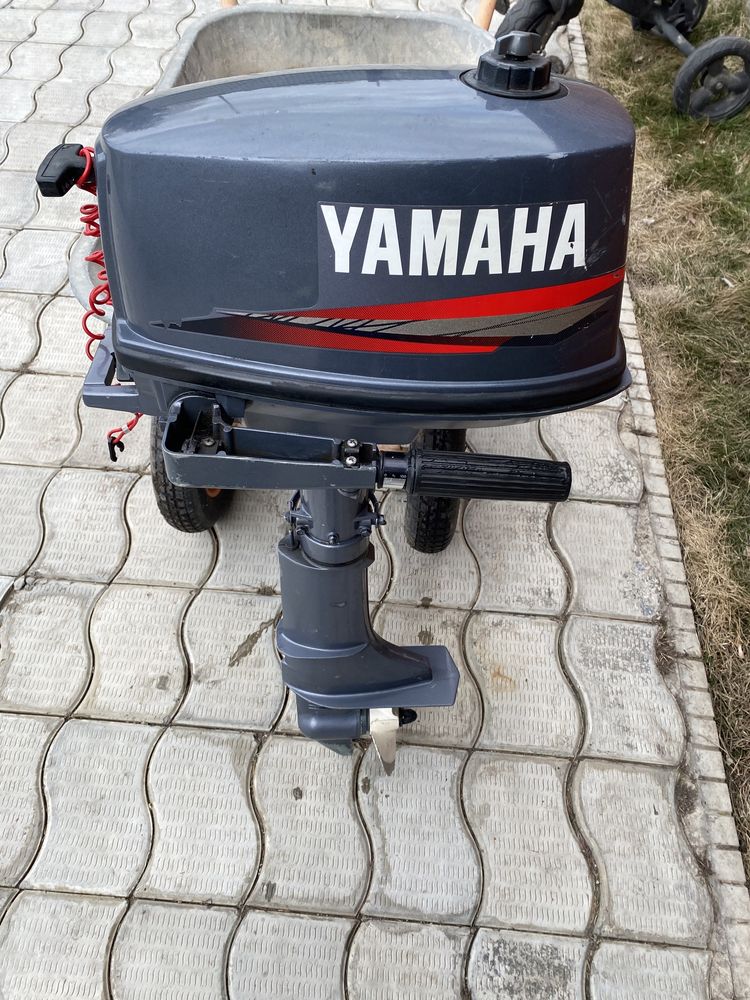 Лодочный мотор Ямаха4