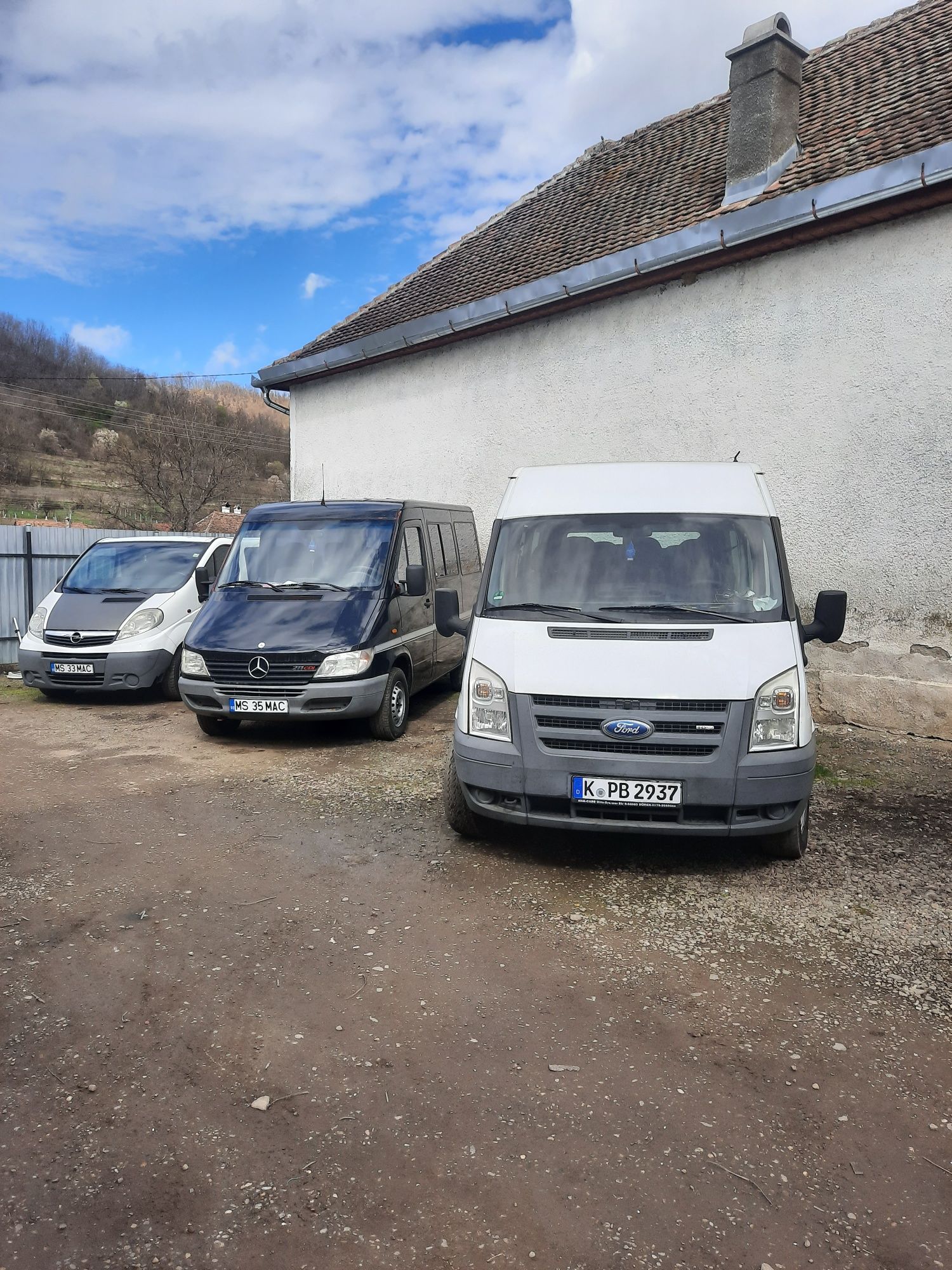 Ford transit 2.4 8+1 schimb cu sprinter