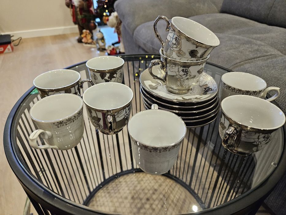Set 9 căni cafea + 6 farfurioare