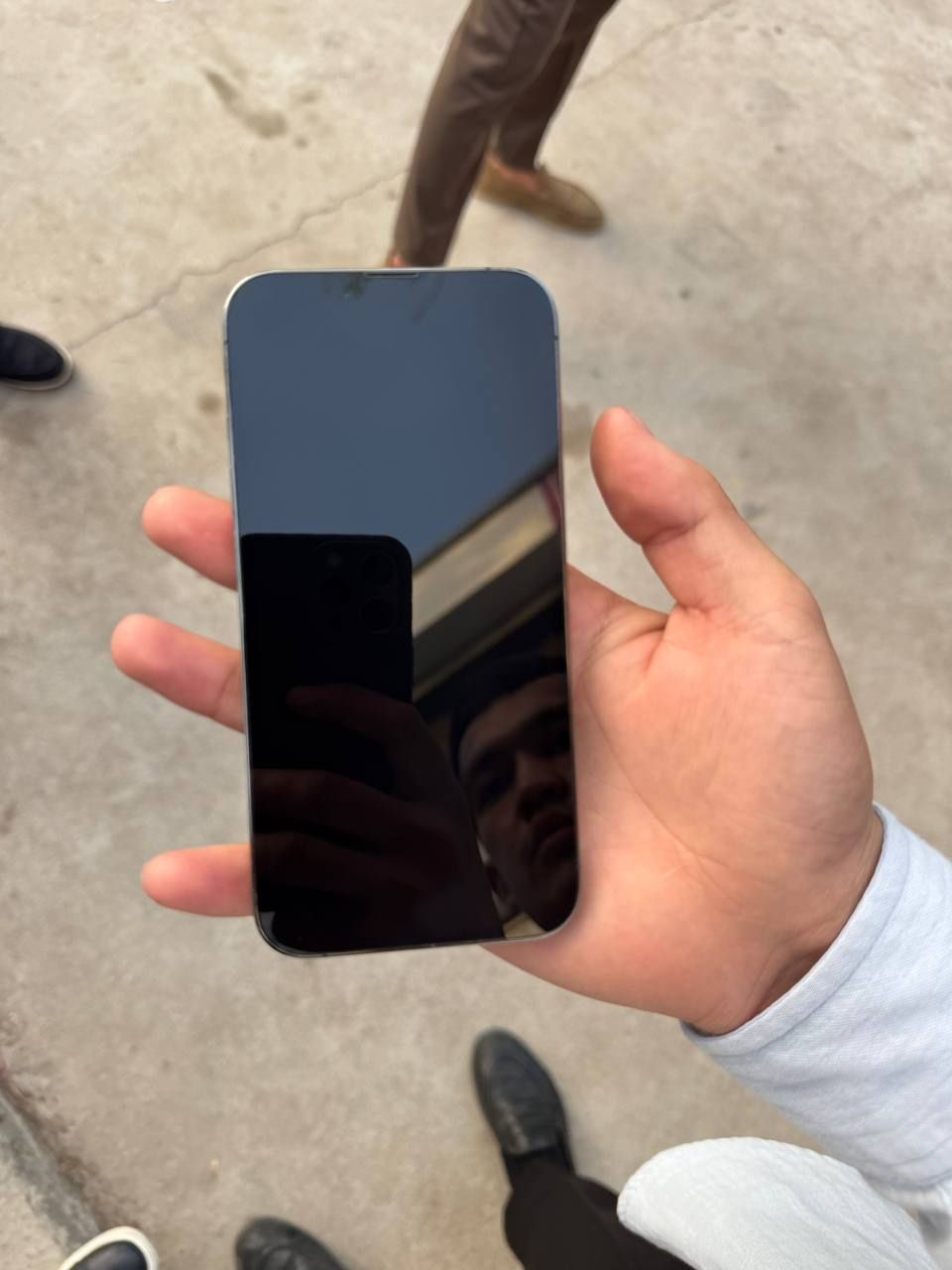 Apple. iPhone 13 pro.