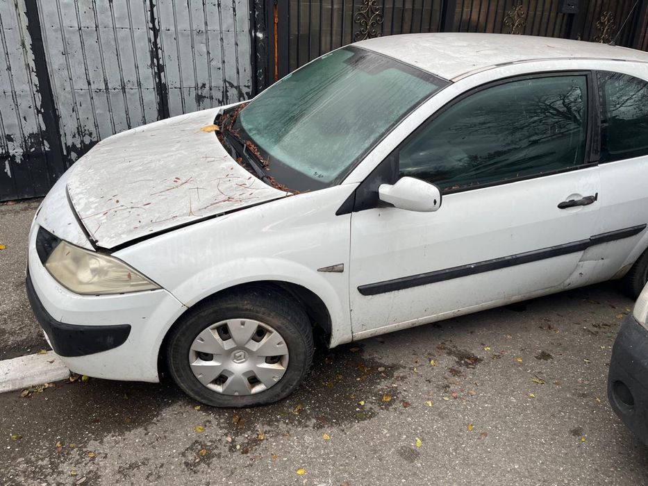 Vand  intreaga sau dezmebrez renaut megane 2