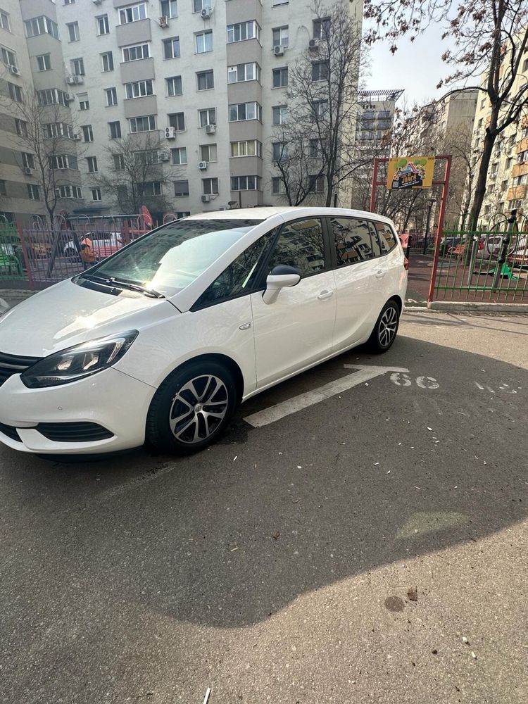 Opel zafira c facelift