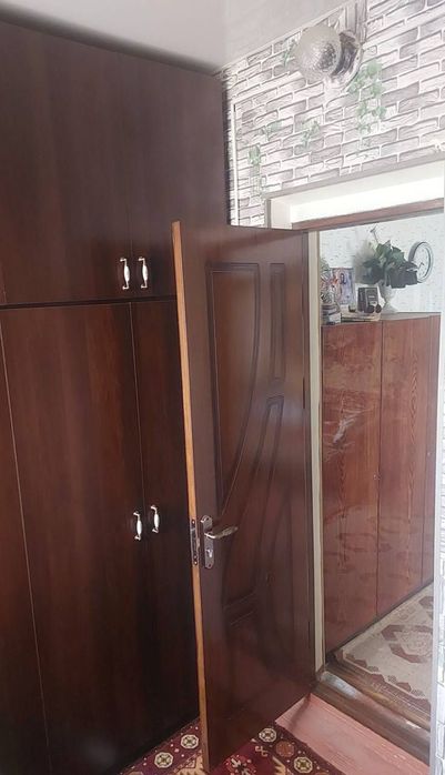 Квартира на Башлык 1/1/5 общ пл 39м ,балкон 2*3