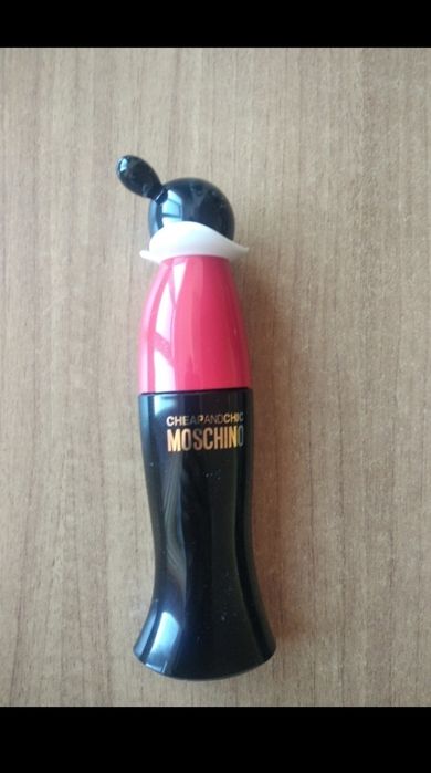 Moschino
Cheap & Chic
Cheap & Chic