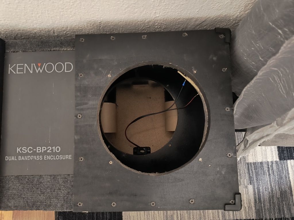 Бас каса Kenwood KSC-BP210