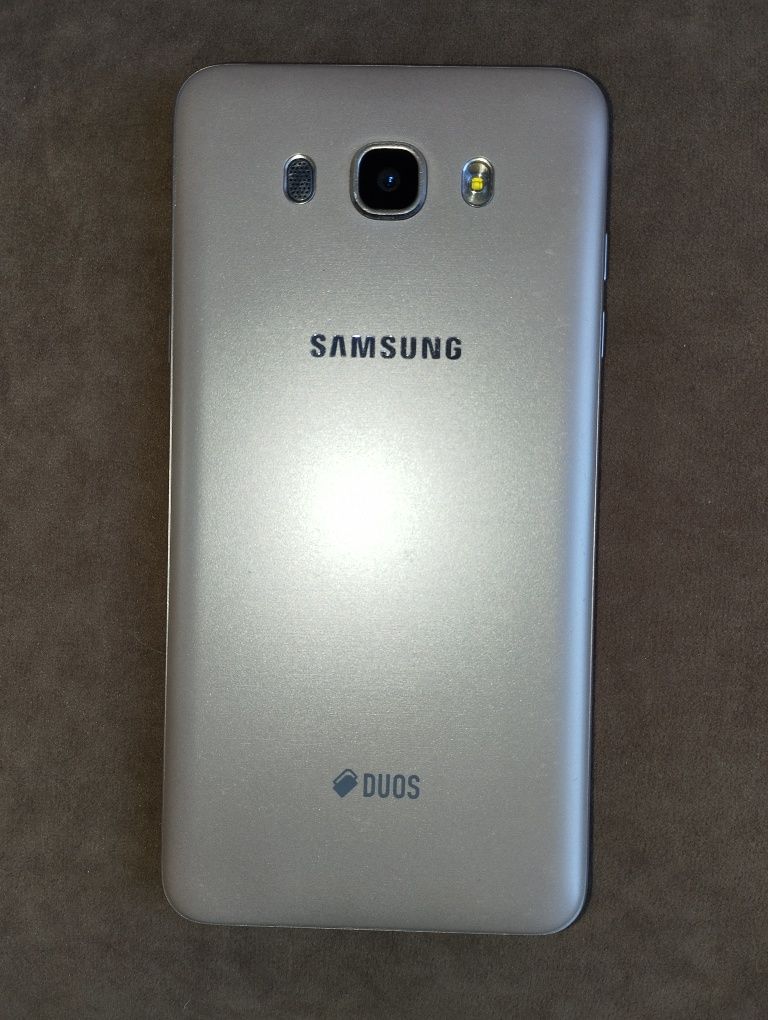 Samsung J7(2016)