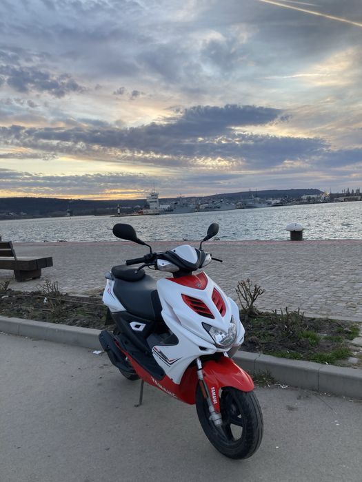 Yamaha Aerox  50
