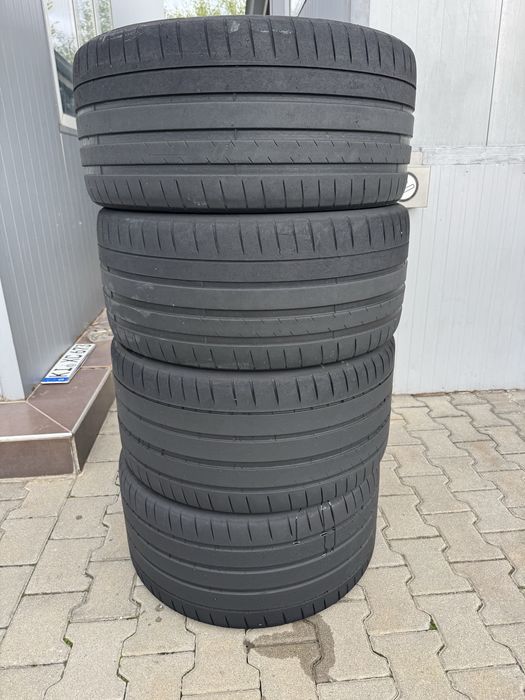 Летни гуми Спортпакет Michelin 275/35/21 със 315/30/21