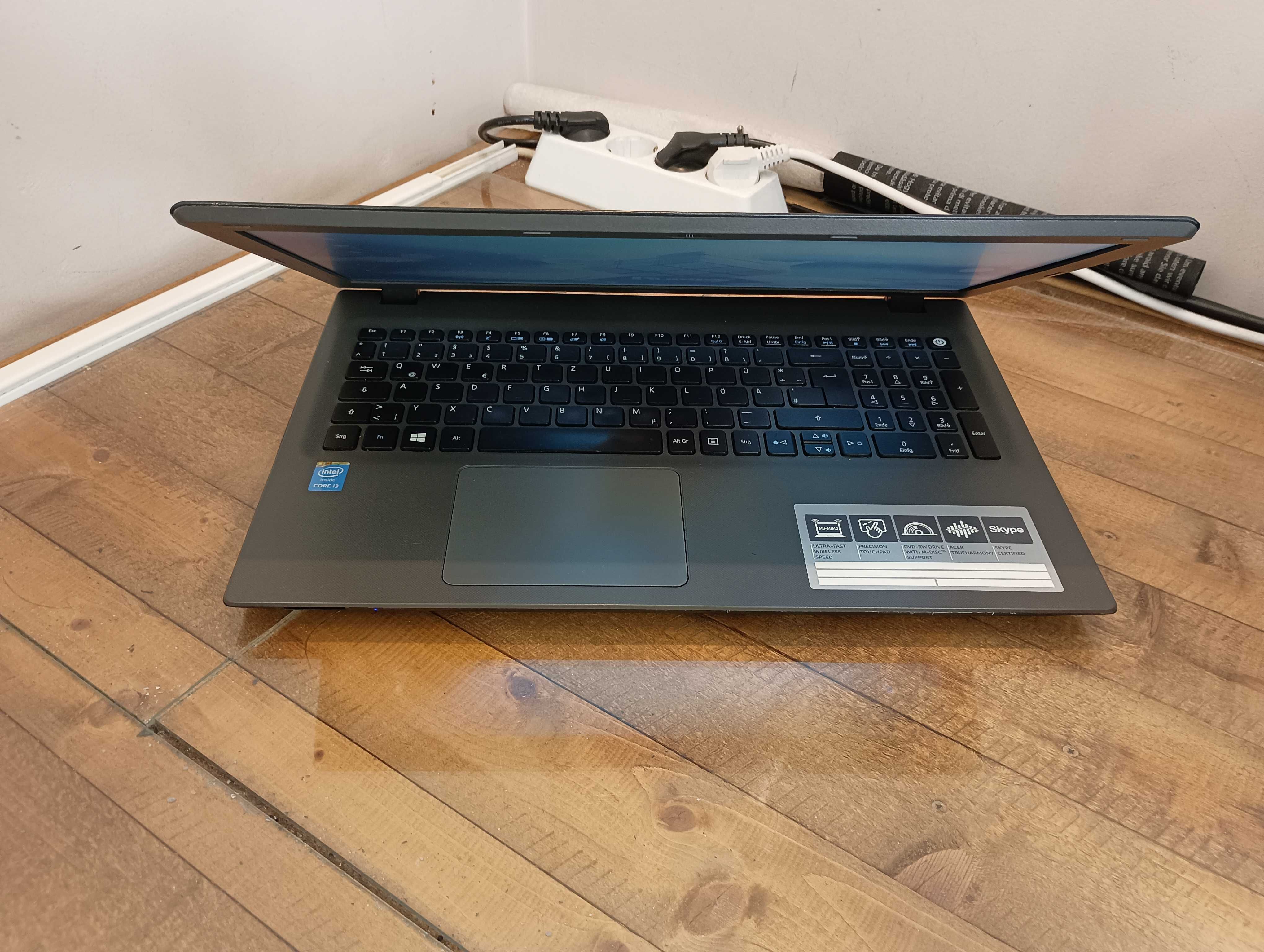 Лаптоп Acer Aspire E5-573 - i3 4005U / 15.6"