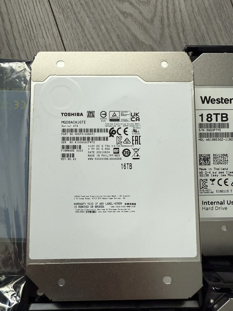 Hard Disk Toshiba 16TB - Western Digital 14 - 18TB