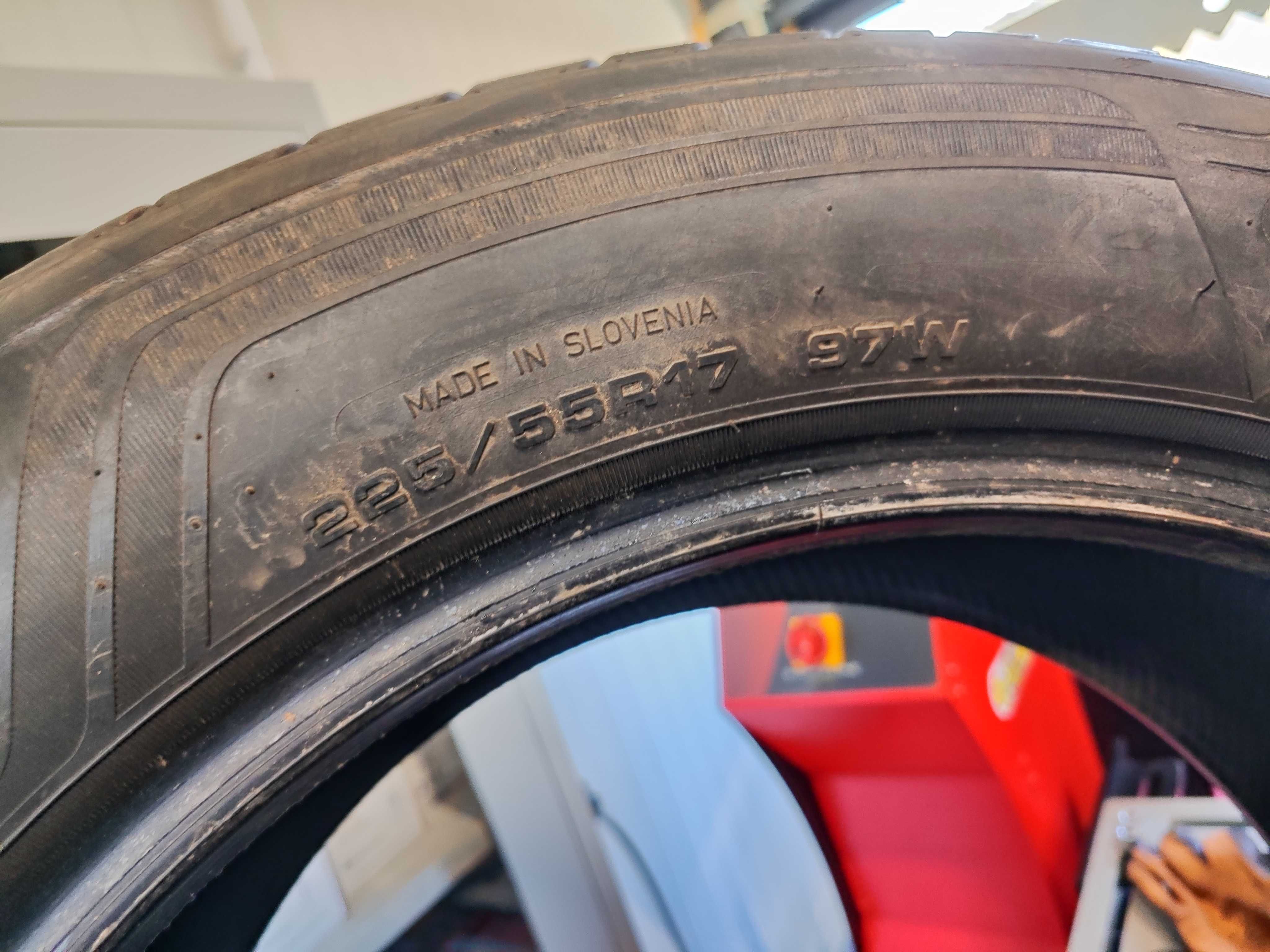 2бр.летни гуми 225/55/17 Goodyear