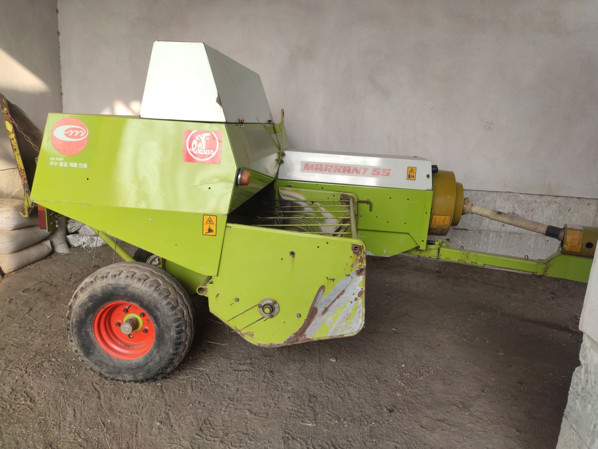 Claas markant 55