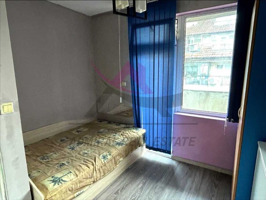 Атрактивна цена -три отделни стаи -Червен площад