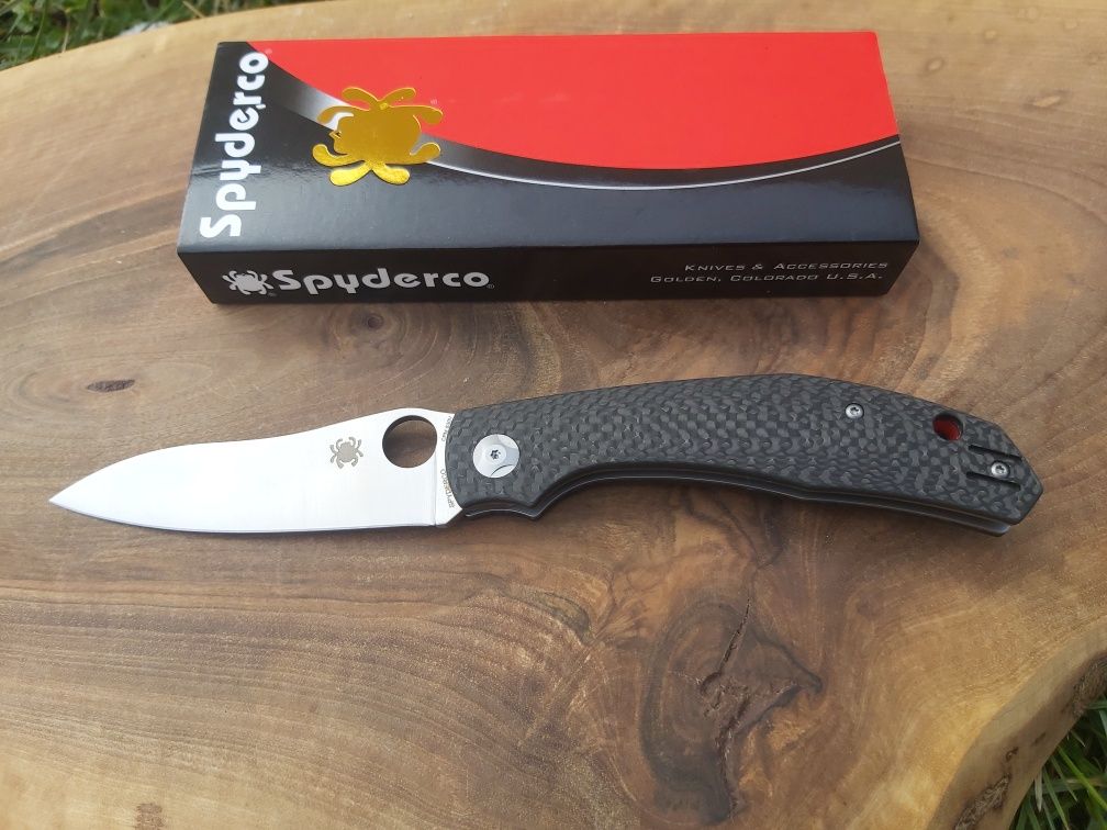 Сгъваем джобен  нож Spyderco Capara ,Carbon Fiber