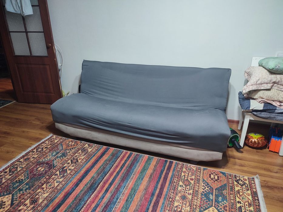 Продам диван, раскладной, коричневого цвета