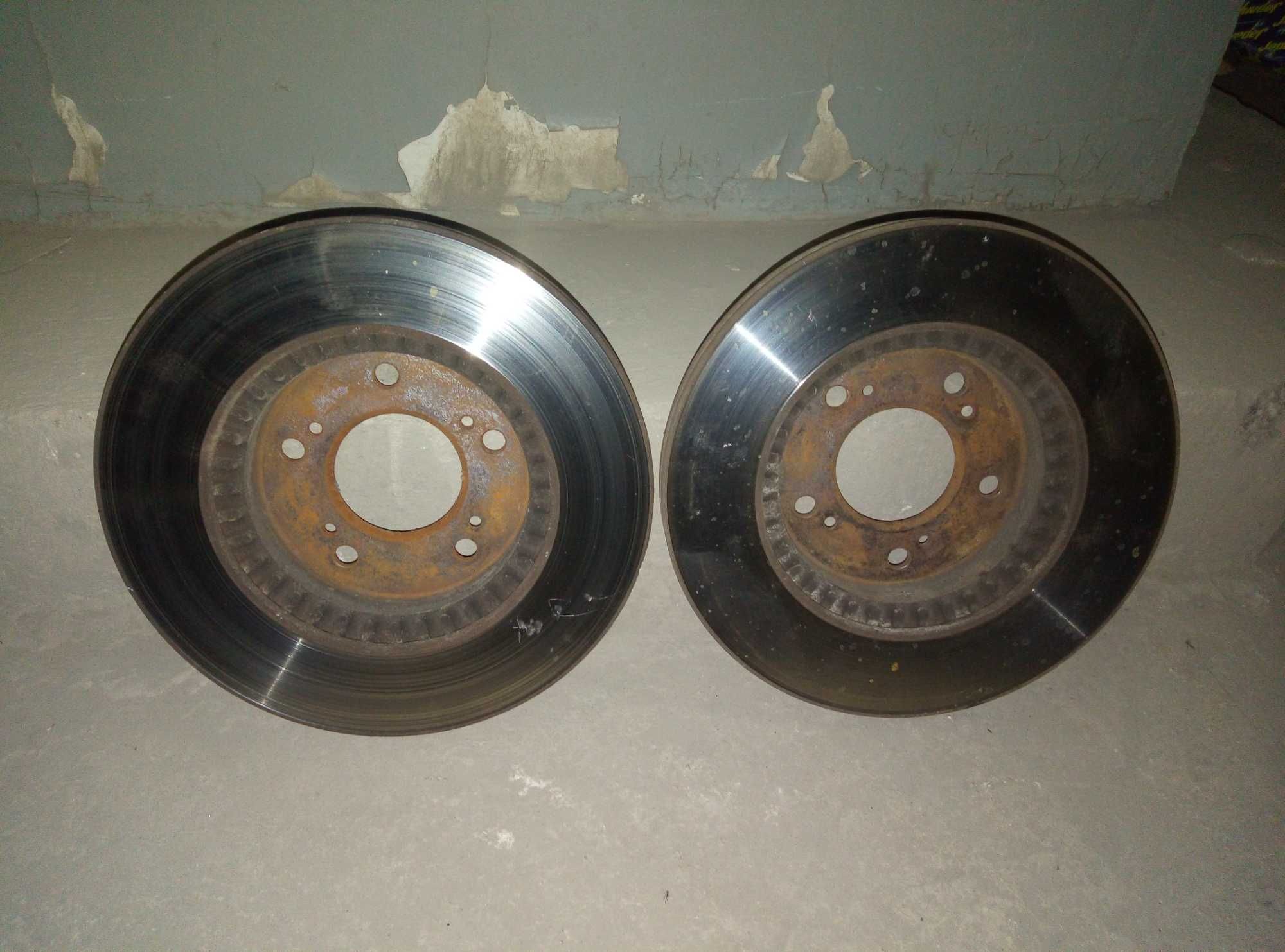 тормозные диски на Хонду СРВ РД-1, 2001г.в.