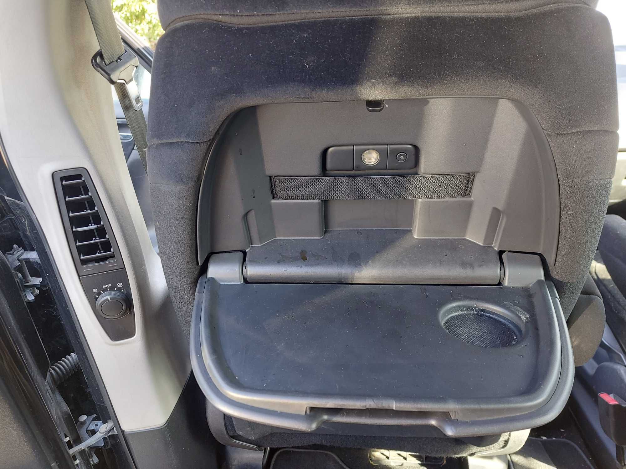 Продава се на части !
Citroen c4 grand picasso
1.6 hdi 110 автомат