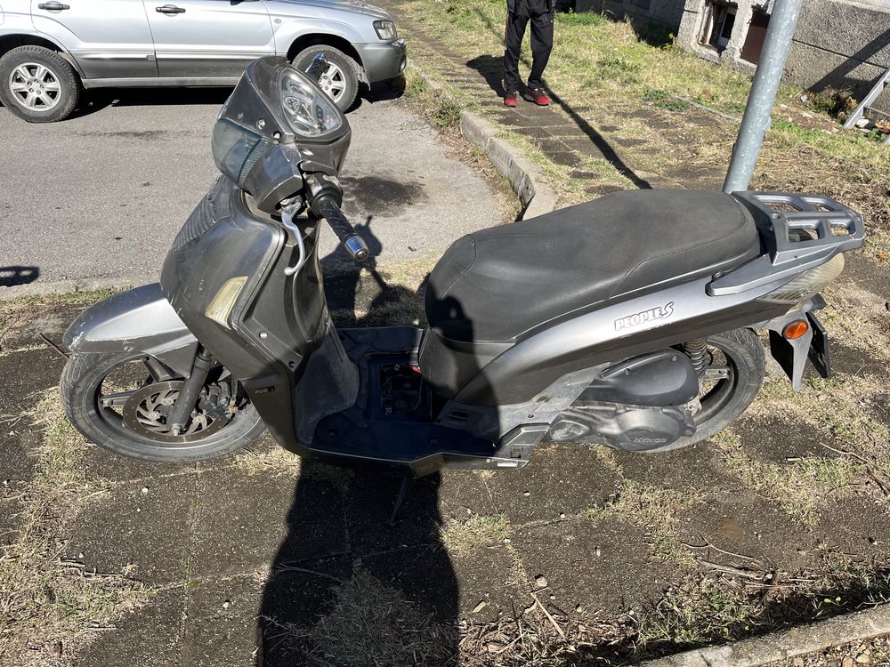 Kymco people S 200 i 2009 г.