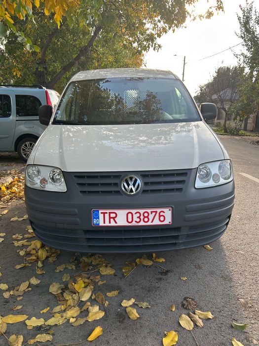VW.Caddy in stare foarte bună cu carte service.Are numere și asigurare