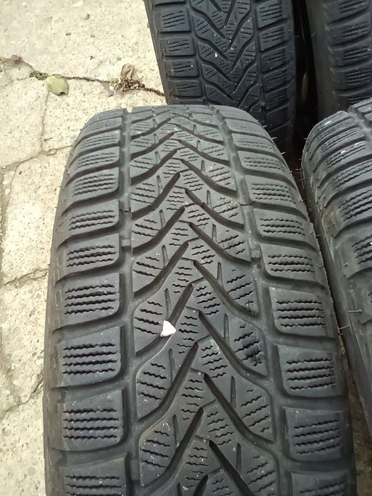 vand set 4 jante I20 cu anvelope/ cauciucuri de iarna Lassa 185 65 R15