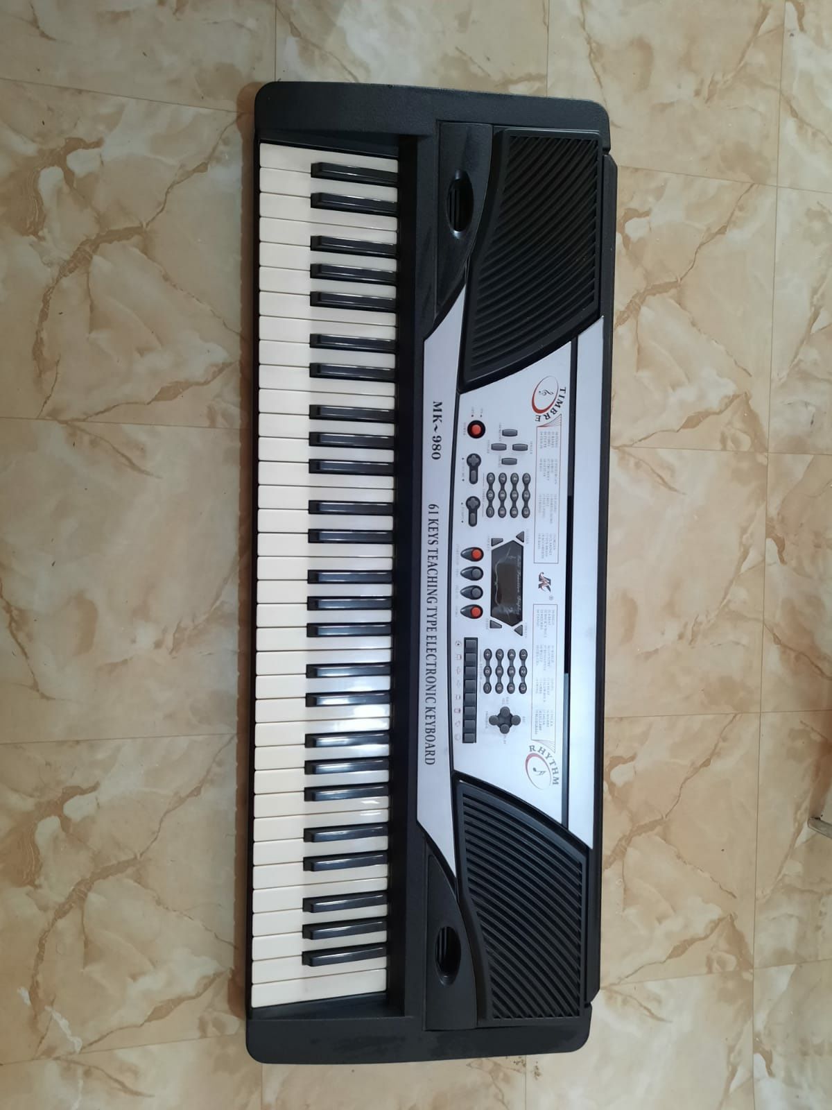 Синтезатор, цифровая пианино