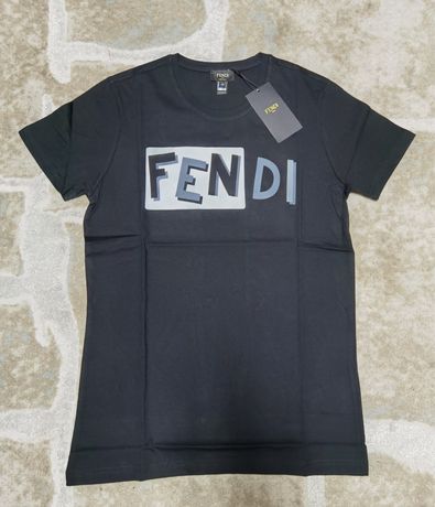 Мъжка тениска. FENDI