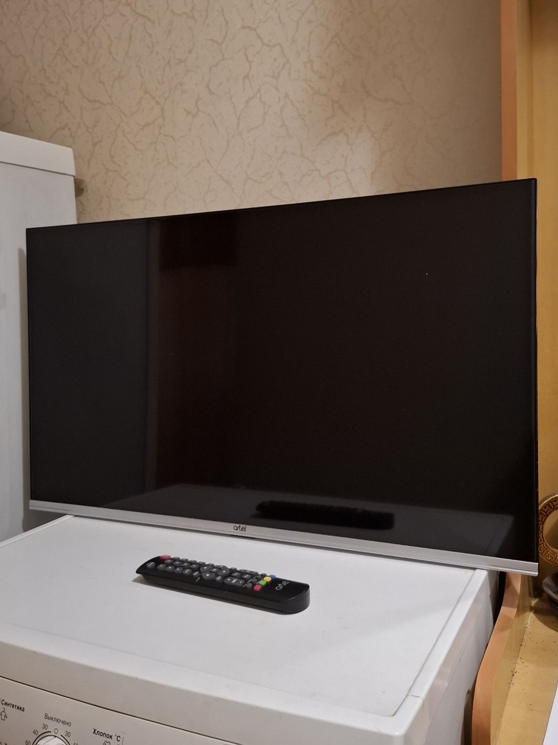 Телевизор Artel 32  Цена окончательная.