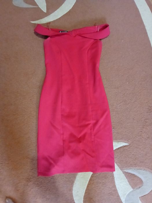 Rochie eleganta rosie