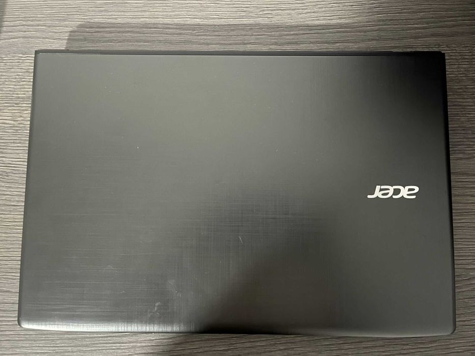Laptop Acer Aspire E15 E5-575G-51BN – i5 / GTX 950M / SSD 256 GB