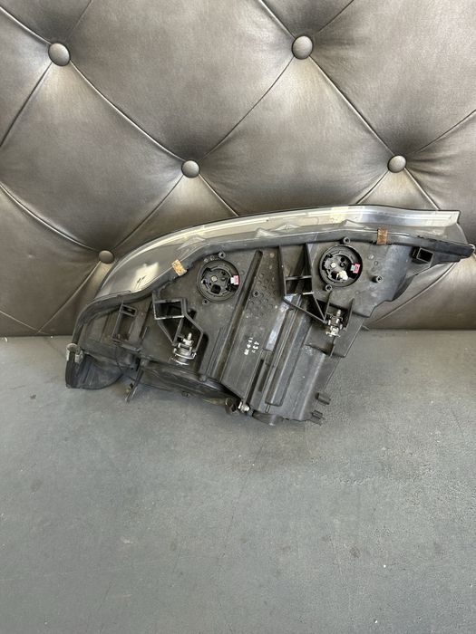 Bmw f32 F33 фар фарове десен