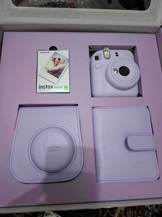 Fujifilm Instax mini 12 SROCHNO SOTILADI