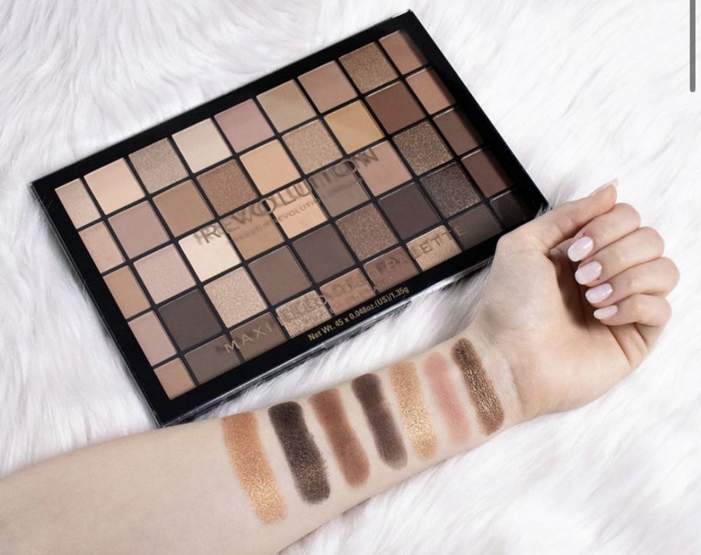 Paleta fard pudra Up Revolution Ultimate Nudes Maxi Reloaded