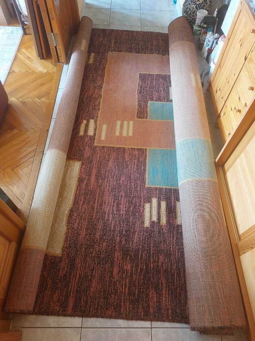 COVOR mare folosit, dimensiune 2,50metri / 3,50metri