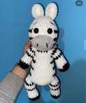 Zebra crosetat de mana