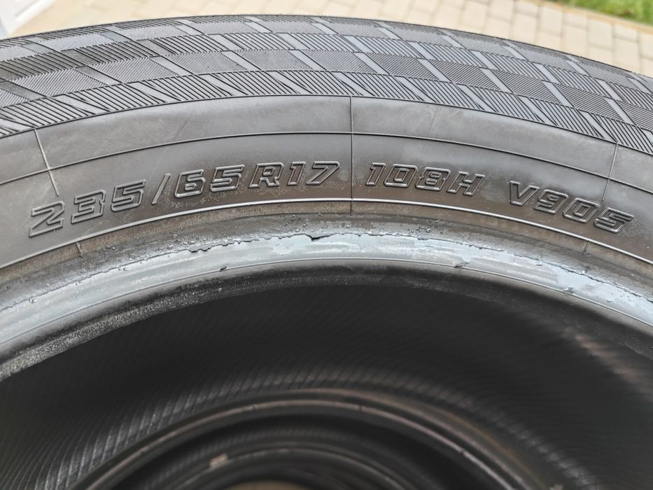 Cauciucuri iarna 235 65 17 XL Yokohoma