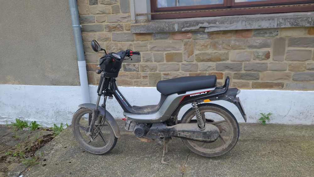 Scuter fără permis