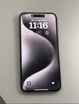 V/S IPhone 15 Pro Max natural titanium