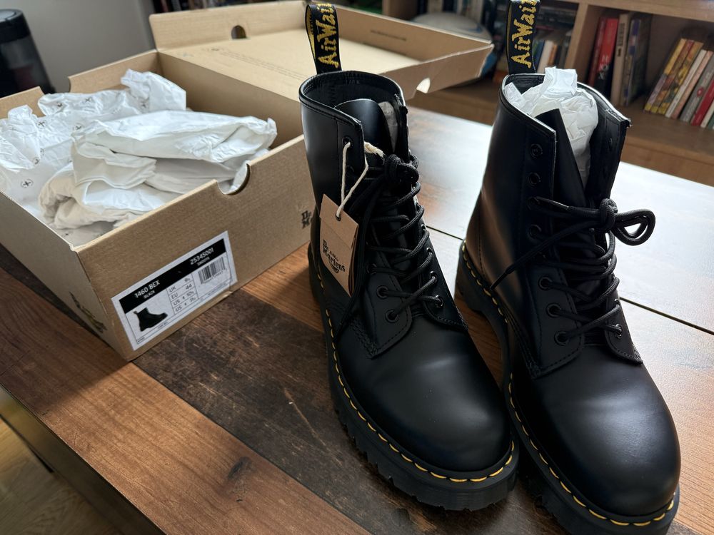 Dr. Martens 1460 Bex Smooth Black, нови, кубинки/боти