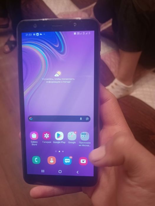 Продам телефон недорого Samsung A7