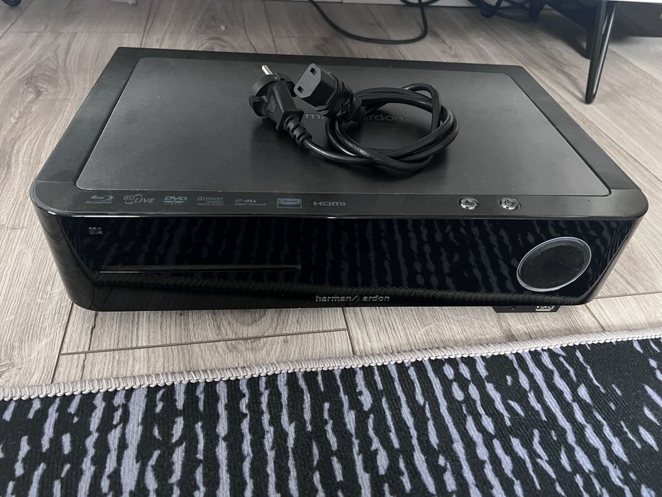 Amplificator harman kardon stare buna de functionare