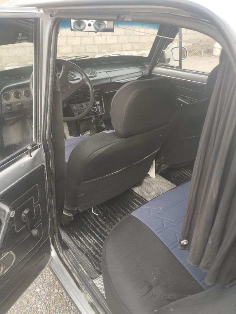 Vaz 21011 yili 1984