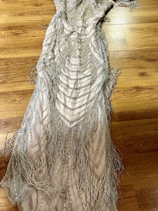 Rochița din franjuri mărgele