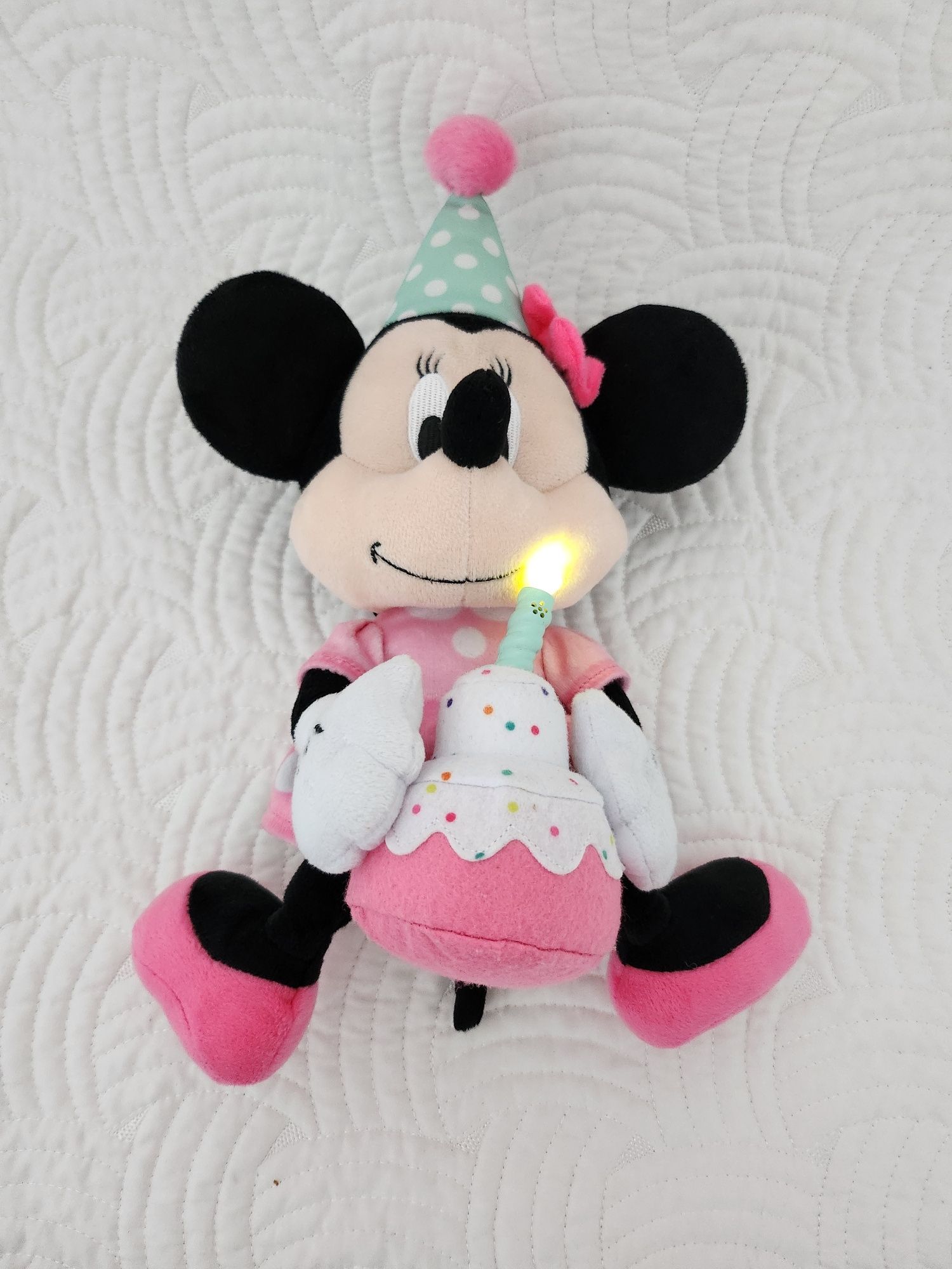 Minnie mouse interactiv şi dr Pluşica cu oiţa de pluş.