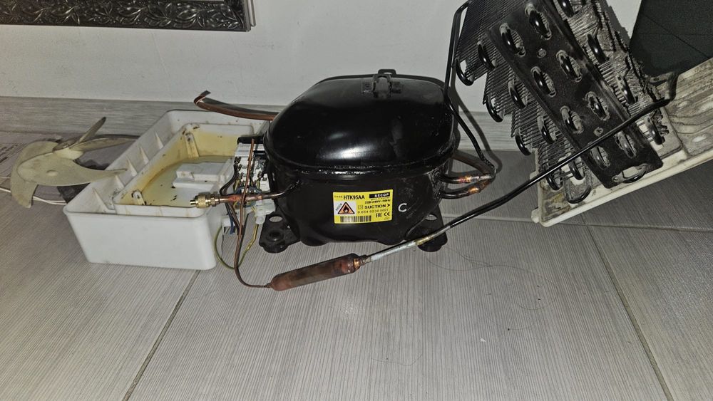 Ansamblu motor combina frigorifica Beko