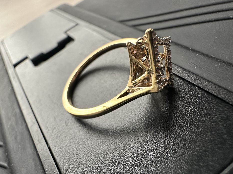 Inel aur dama 18k + diamante marime 13.5 sau 53