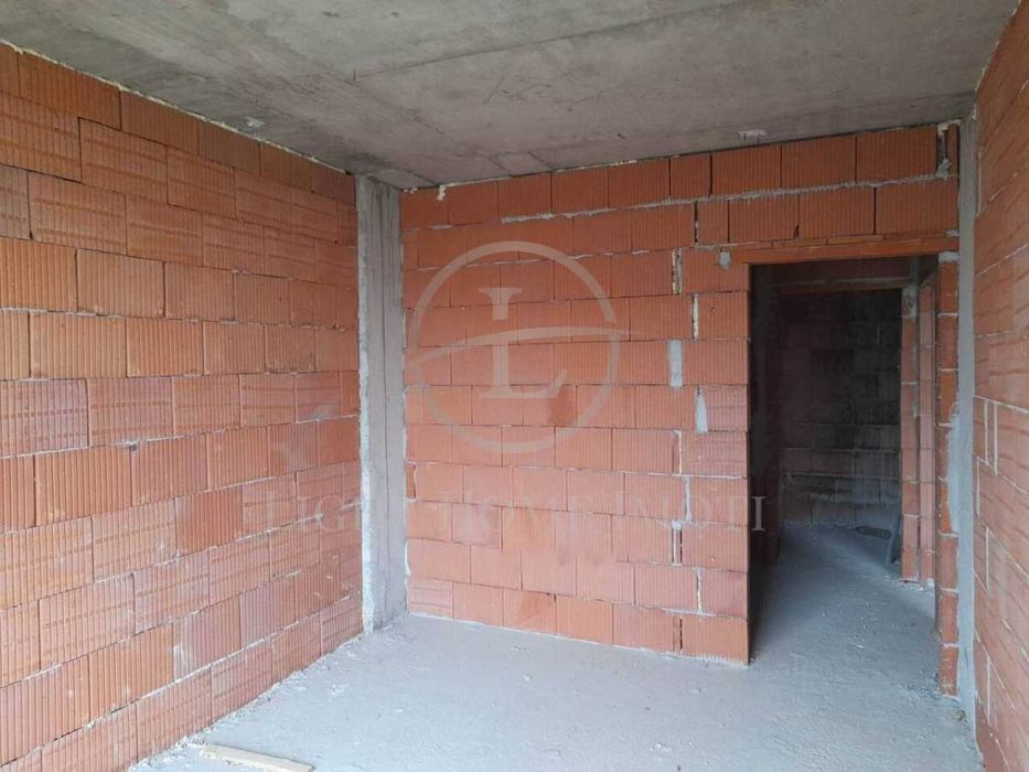 Продава се Двустаен апартамент в Пловдив, Център - 72 кв.м за 1209 €/кв.м - Снимка #1