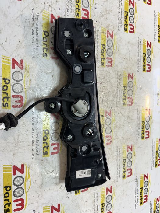 Lampa stop spate stanga pe haion Mazda CX60